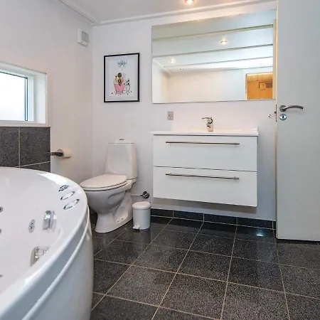 بيت للعطل 8 Person In Aabenraa