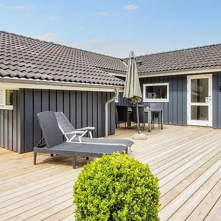 Three-bedroom In Aabenraa 3 *