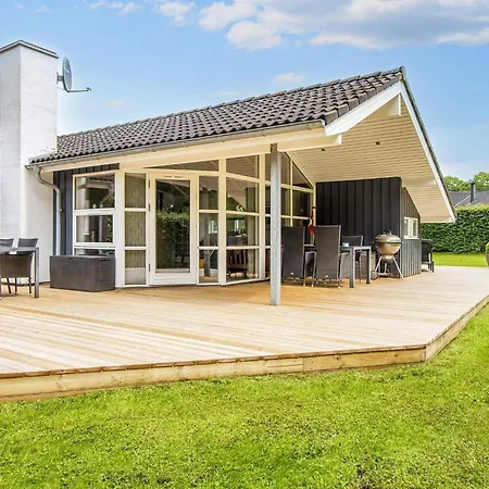 Дом отдыха Three-bedroom In Aabenraa 3
