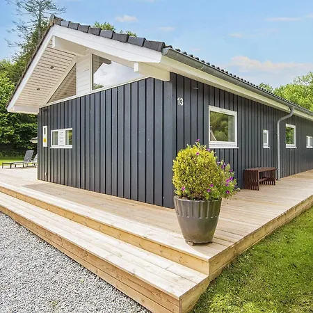 Three-bedroom In Aabenraa 3 * Loddenhoj