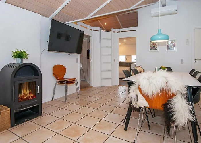 8 Person In Aabenraa Feriehus