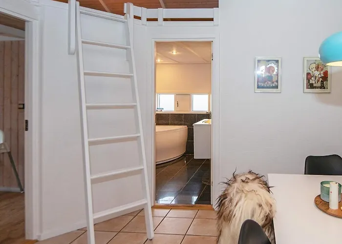 8 Person In Aabenraa Feriehus