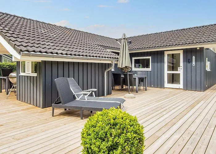 8 Person In Aabenraa *