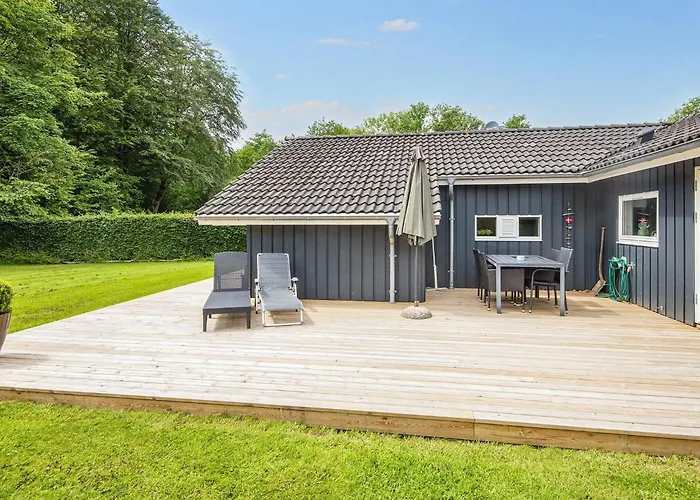 8 Person In Aabenraa *